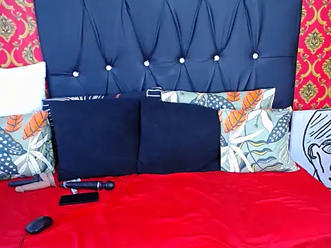 LADY-NESH online show from February 2026 04:32:01 PM