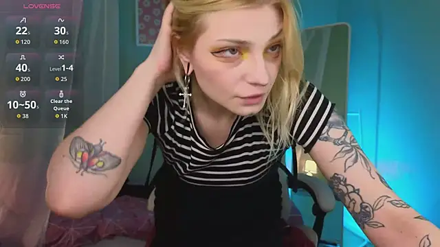 Snapshot of AvaSun chatting on March 2026 11:21:02 PM AvaSun online show from March 2026 11:21:02 PM