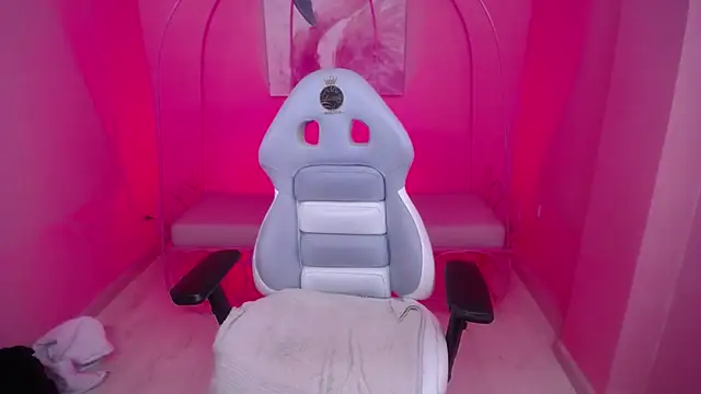 Leya lux  online show from February 2026 03:27:01 AM