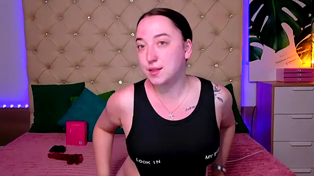 AwaMax online show from May 2026 05:02:01 AM