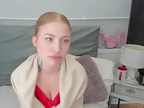 KattyXLovely online show from February 2026 03:27:02 PM