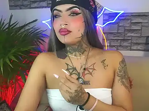 Niki adams001 online show from February 2026 12:37:02 AM