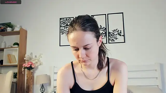 MalvinaTrafford online show from April 2026 08:11:01 PM