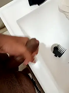 azazel32 online show from February 2026 03:40:02 AM