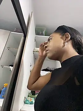 amara queen  online show from July 2026 11:27:01 AM