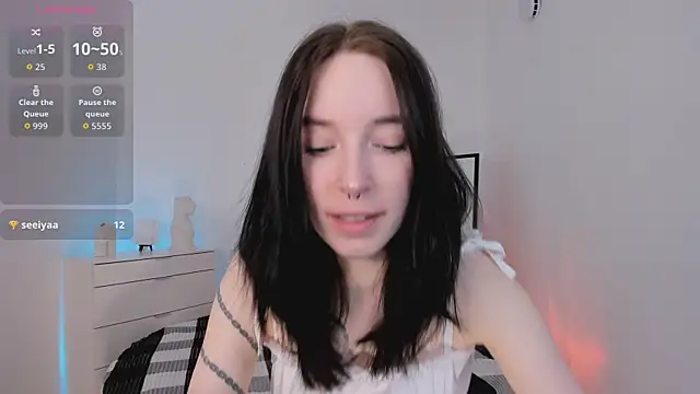 Snapshot of DearKate_ chatting on April 2026 02:54:02 PM DearKate online show from April 2026 02:54:02 PM