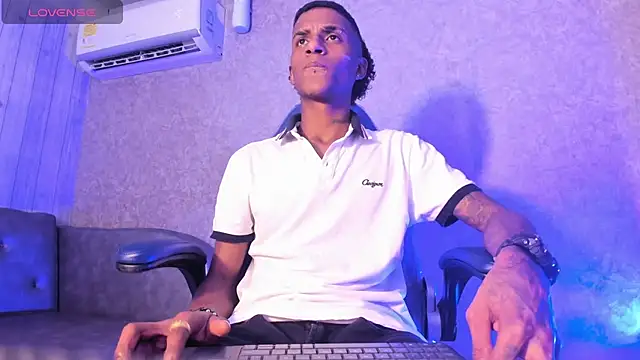 jean steevin online show from February 2026 08:25:01 PM