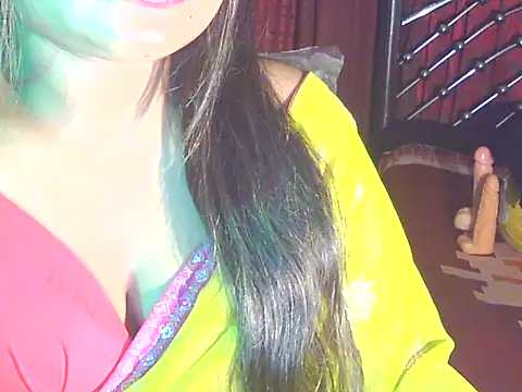 Nusrat Faria online show from May 2026 10:37:01 PM