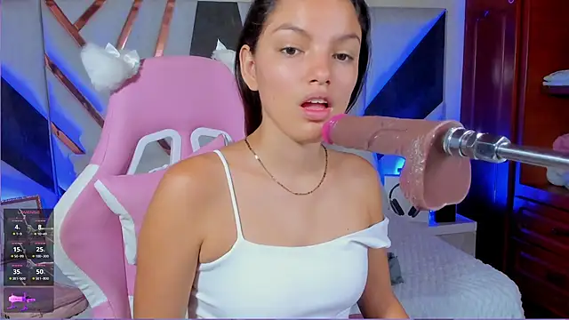 Snapshot of isa_kolins chatting on March 2026 12:51:02 PM isa kolins online show from March 2026 12:51:02 PM