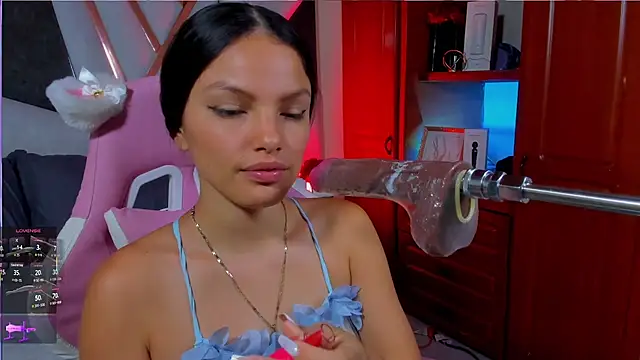 Snapshot of isa_kolins chatting on March 2026 10:53:03 AM isa kolins online show from March 2026 10:53:03 AM