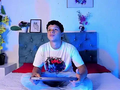 AlexDuMontt online show from February 2026 08:03:02 PM