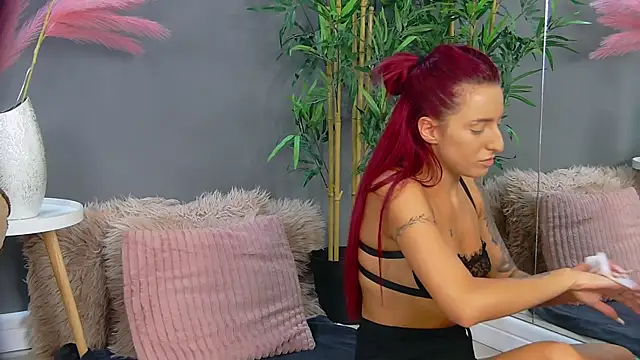 CrystalRedd online show from June 2026 04:59:01 AM