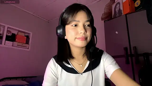 ConstancePorrini online show from February 2026 03:28:01 PM