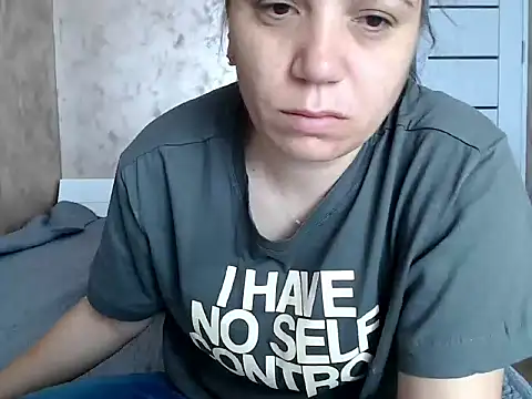 LorraGrey online show from April 2026 06:11:02 AM