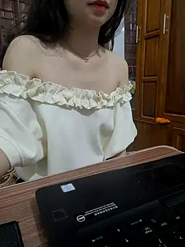 NinaKey online show from May 2026 03:16:02 PM