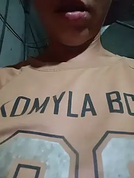 hot-luna- online show from June 2026 12:15:01 PM