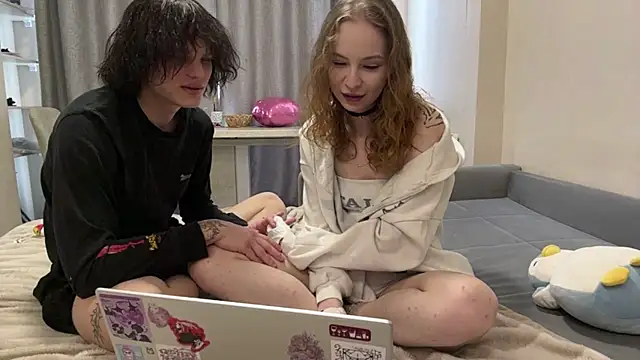 ZettaSewester online show from February 2026 12:21:01 PM