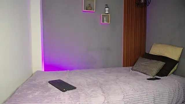 LUNITA125 online show from February 2026 03:22:02 AM