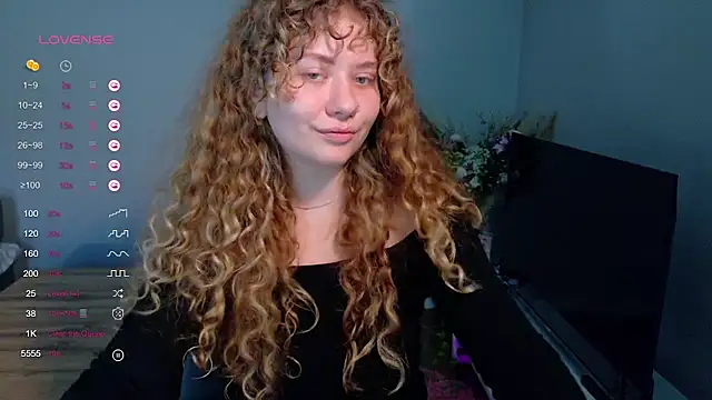 Snapshot of Milounee chatting on May 2026 08:01:01 AM Milounee online show from May 2026 08:01:01 AM