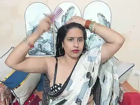 sara conorr online show from June 2026 04:15:02 AM