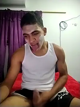 Snapshot of NikoHot_anatole chatting on March 2026 04:30:02 AM NikoHot anatole online show from March 2026 04:30:02 AM