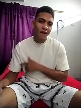 Snapshot of NikoHot_anatole chatting on March 2026 12:09:01 PM NikoHot anatole online show from March 2026 12:09:01 PM