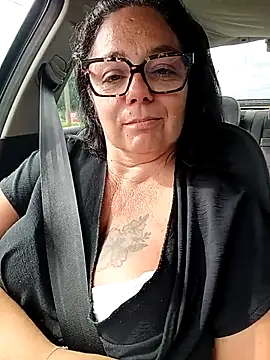pulpeuse64 online show from April 2026 08:42:01 AM