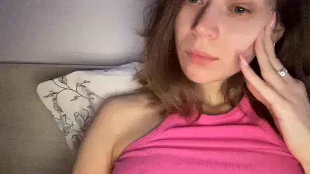 MagicGirl33 online show from February 2026 05:00:02 PM