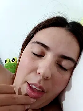 Snapshot of lyss_muller chatting on March 2026 04:18:02 AM lyss muller online show from March 2026 04:18:02 AM