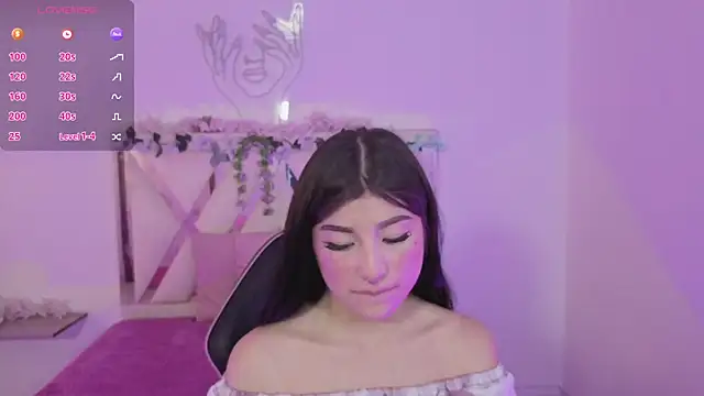 Snapshot of NEFTIS_TAY chatting on March 2026 07:18:02 PM NEFTIS TAY online show from March 2026 07:18:02 PM