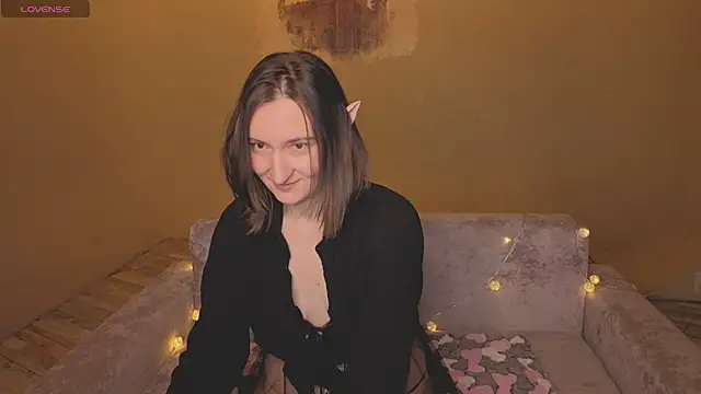 Snapshot of SelestiaSnata chatting on March 2026 01:42:01 AM SelestiaSnata online show from March 2026 01:42:01 AM