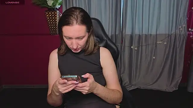 Snapshot of SelestiaSnata chatting on May 2026 01:44:02 AM SelestiaSnata online show from May 2026 01:44:02 AM