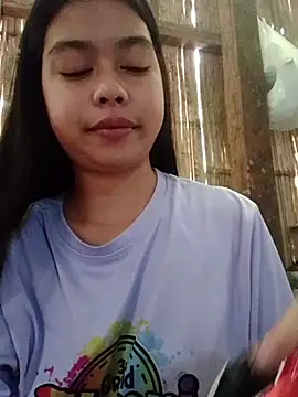 Snapshot of Heavens_night04 chatting on April 2026 11:43:02 PM Heavens night04 online show from April 2026 11:43:02 PM