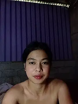 Snapshot of Heavens_night04 chatting on June 2026 01:28:02 AM Heavens night04 online show from June 2026 01:28:02 AM