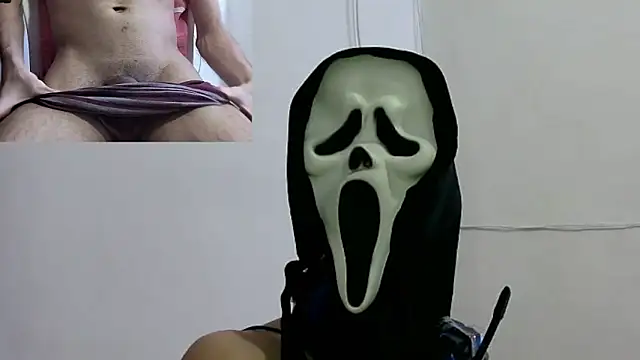 Snapshot of Evansx7 chatting on March 2026 01:10:01 AM Evansx7 online show from March 2026 01:10:01 AM