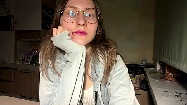 Miaaa Moon online show from April 2026 05:30:01 PM