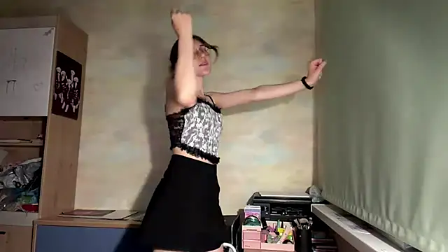 Miaaa Moon online show from June 2026 07:38:01 PM