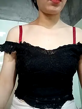 Vyvvyy69 online show from March 2026 02:05:02 AM