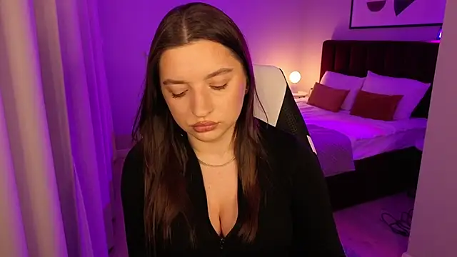 kirastorm  online show from February 2026 04:11:02 PM