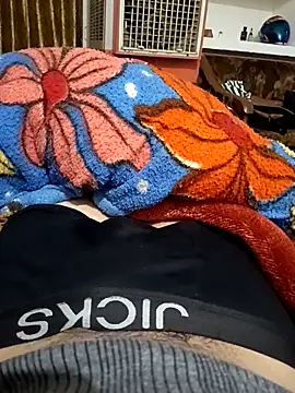 hiueyeyqq online show from February 2026 11:14:01 AM