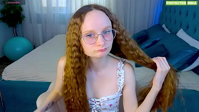 Snapshot of _EliDream chatting on March 2026 10:18:01 AM EliDream online show from March 2026 10:18:01 AM