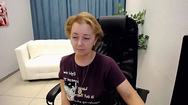 MONA W online show from June 2026 10:50:02 AM
