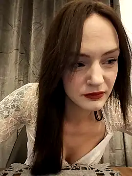 Gwenny1 online show from February 2026 04:38:02 PM