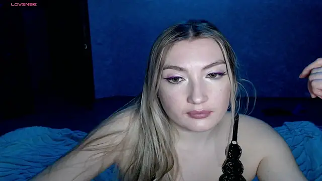 MiraRoy online show from March 2026 06:59:02 PM