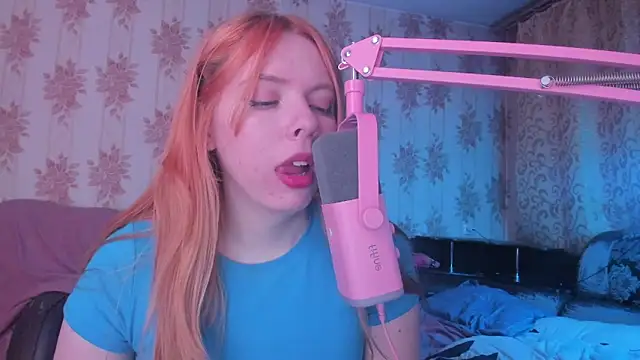 Cutie Bambi online show from April 2026 01:41:02 PM