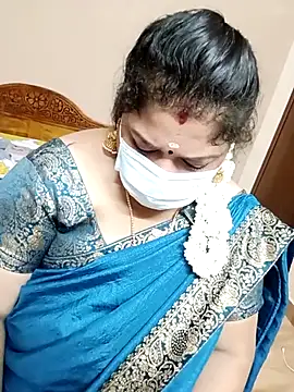 Snapshot of silk_rose05 chatting on March 2026 05:31:02 PM silk rose05 online show from March 2026 05:31:02 PM