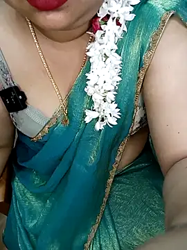 Snapshot of silk_rose05 chatting on March 2026 04:35:02 PM silk rose05 online show from March 2026 04:35:02 PM