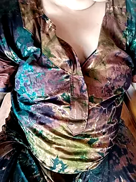 Snapshot of silk_rose05 chatting on March 2026 07:47:01 AM silk rose05 online show from March 2026 07:47:01 AM