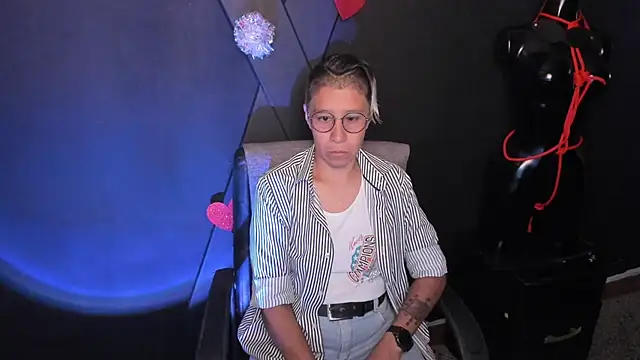 Snapshot of Kali_Panther chatting on February 2026 12:32:02 PM Kali Panther online show from February 2026 12:32:02 PM