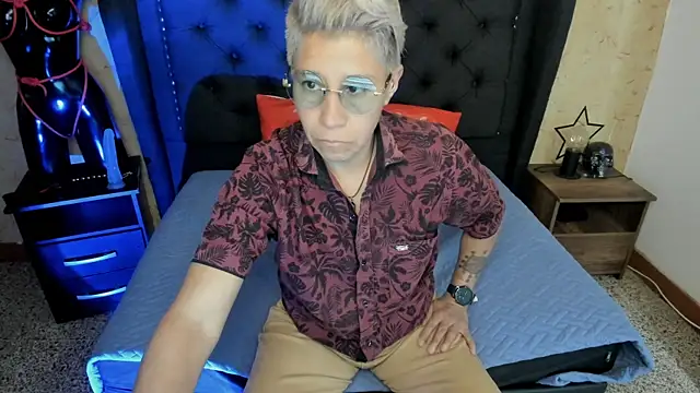 Kali Panther online show from April 2026 07:45:02 PM